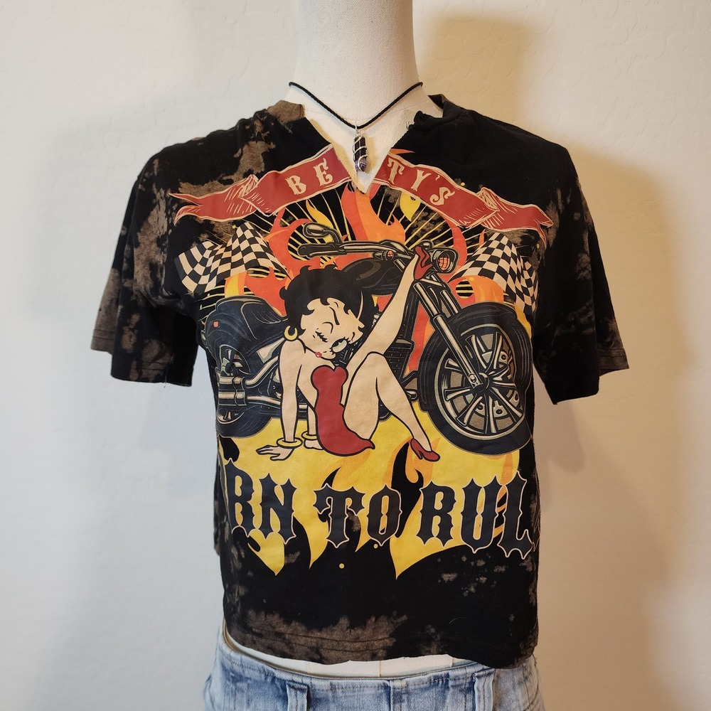 Betty Boop Born to Rule‎ Biker Motorcycle Bleach Dye Graphic T-Shirt
